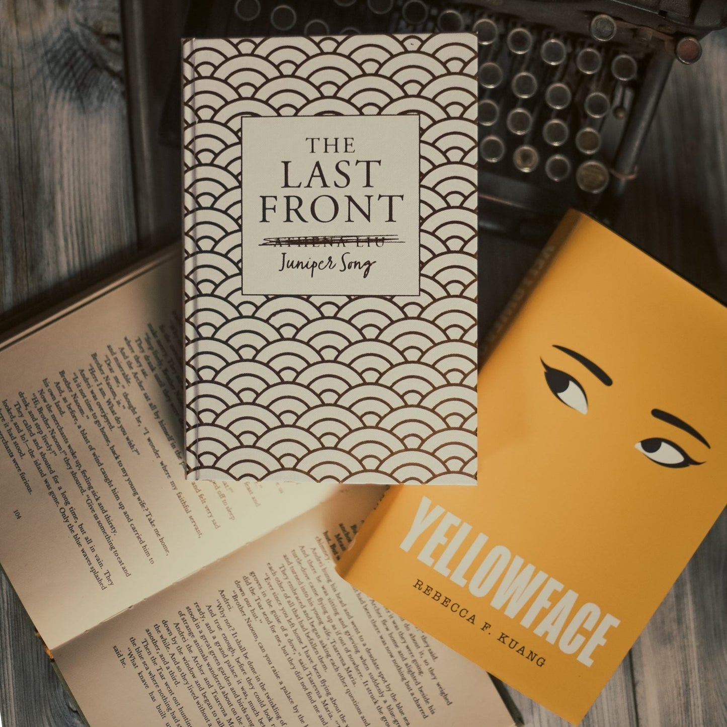 Yellowface by R.F. Kuang (Illumicrate Exclusive)